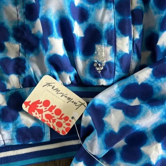 NWT Free People Movement Top Seed Printed Tennis Jacket Blue & White M - Picture 6 of 9